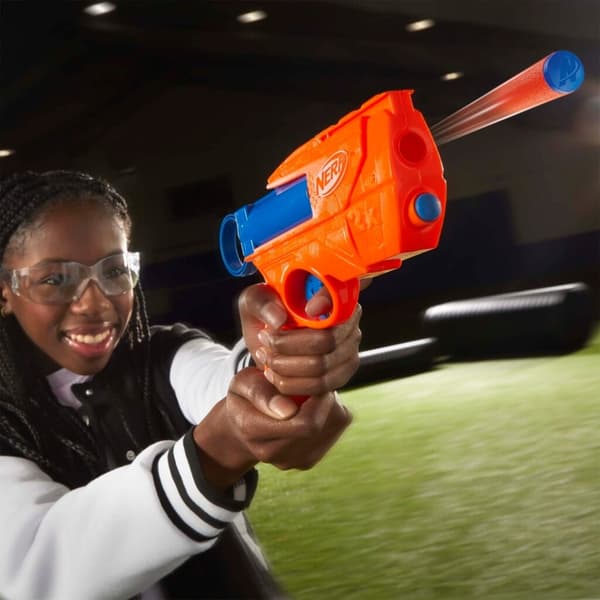 Nerf N-serien Ward Blaster + 2 pilar