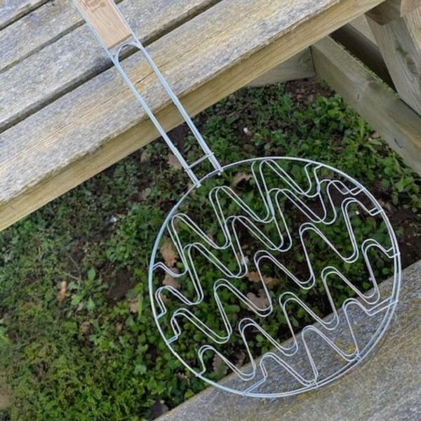 Dubbel Grille Grill Ronde 30 cm i Kromat Stål med Trähandtag