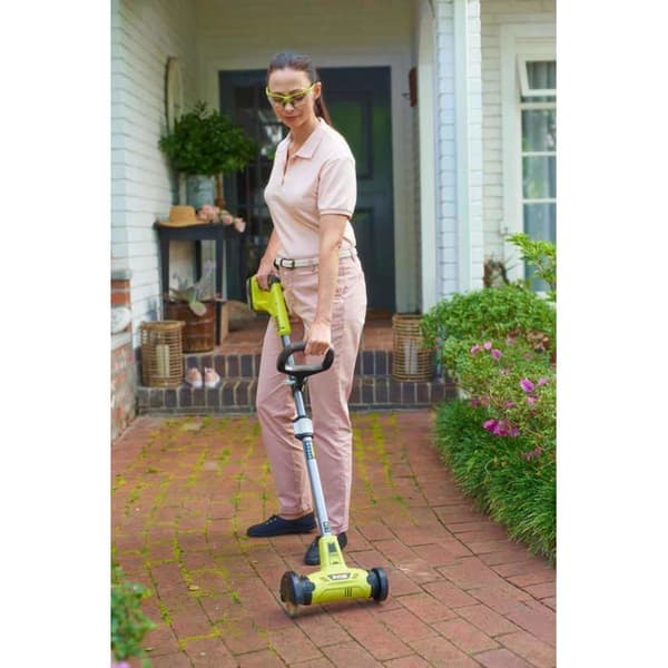 RYOBI 18V One+ injekteringsbruksrengörare - 1 2,0 Ah batteri - 1 laddare - RY18PCA-120