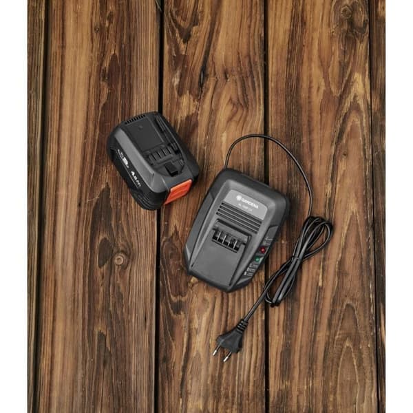 GARDENA P4A PBA 18V 72 AL/72 + AL 1830 Startkit - Lätt batteri och snabbladdning