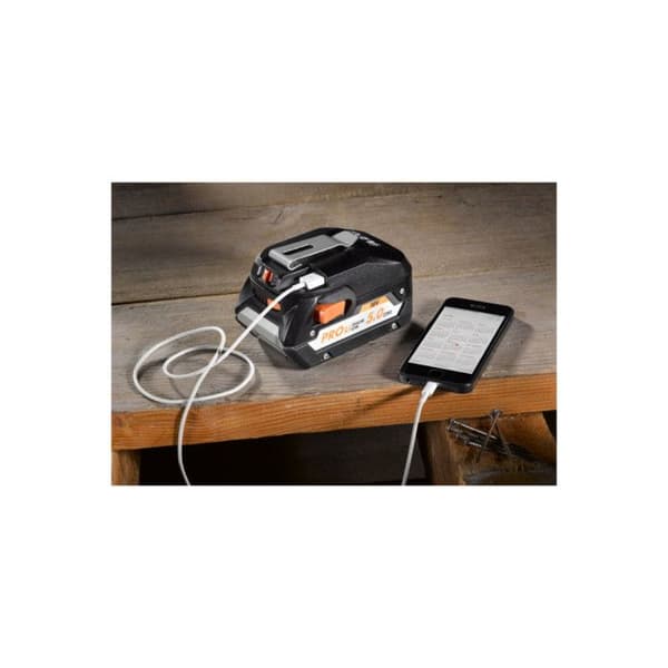 AEG - 18V adapter med USB-uttag, utan batteri. ej heller laddare, i kartong - BHJ18C-0