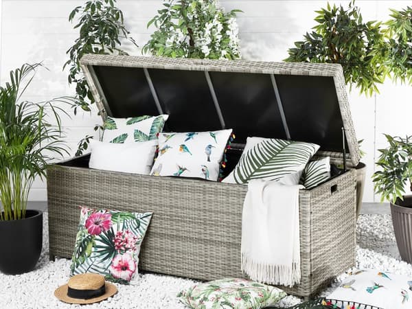 Hyndeboks Grå Polyrattan 158 x 63 x 66 cm Dekorativ Kæmpe Opbevaringsboks til Hynder og Havepuder Udendørs Terrasse Have Tilbehør