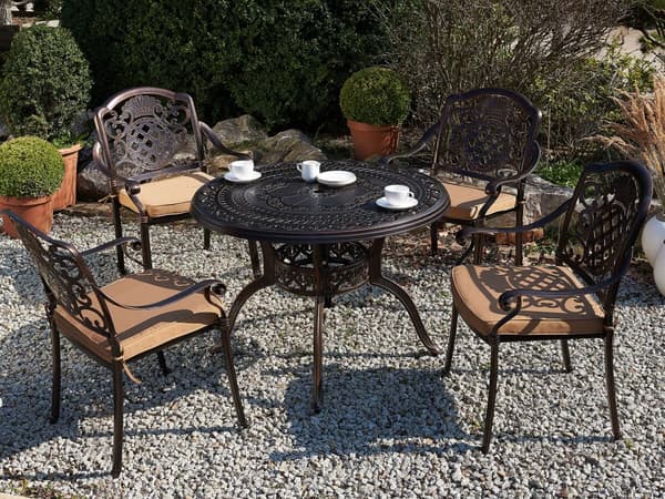 Havebord Brun Metal ø 100 cm 4 Personers Udendørs Rundt Havespisebord Venetiansk med Parasolhul Design Fransk Vedligeholdelsesfrit Cabrioleben