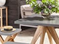 Pikkukuva 4 / 8: Puutarhapöytä harmaa 90 x 90 cm betoniefekti puiset jalat 4 hengelle moderni tyyli