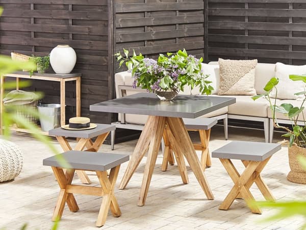 Puutarhapöytä harmaa 90 x 90 cm betoniefekti puiset jalat 4 hengelle moderni tyyli