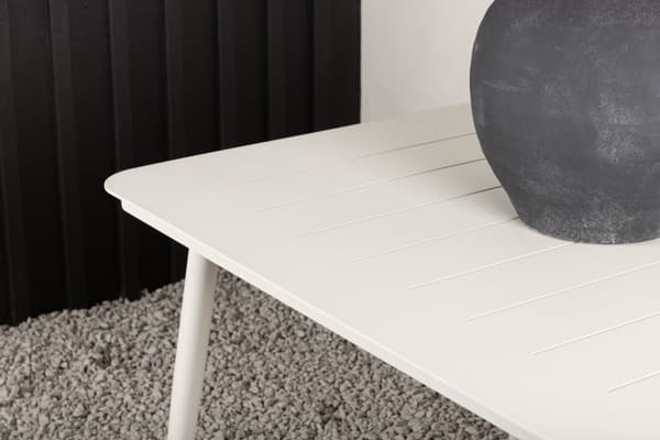 Lina havebord beige.