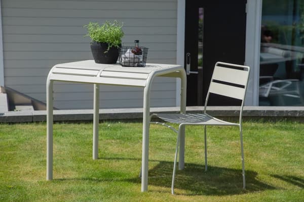 Borneo hagebord beige.