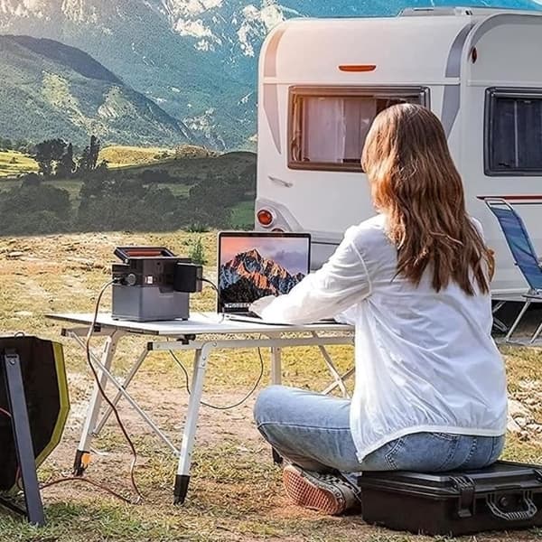 YUENFONG Hopfällbart campingbord med aluminiumstomme, Fällbart campingbord, höjdjusterbart, upp till 30 kg, 90 x 52 cm (silver)