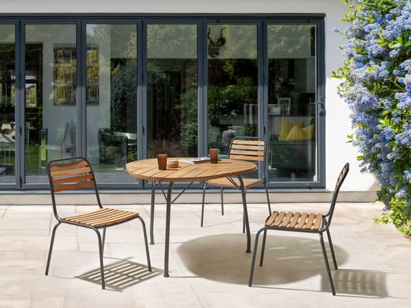 Spisebord Lyst træ Rundt bord 120 cm indendørs udendørs design med lameller moderne