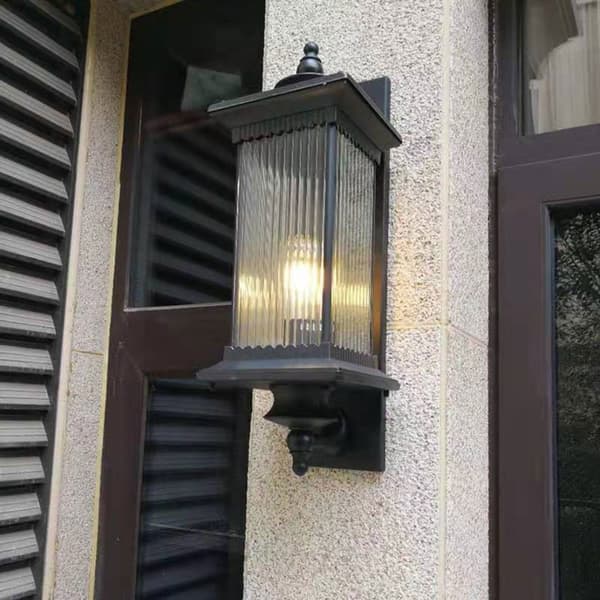 Utomhusvägglampa, vattentålig design, självinnehållande installation, mångsidig ljusflöde