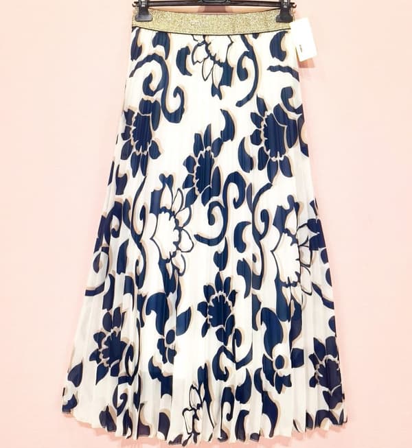 Pleated skirt - several colors - one size 38-42