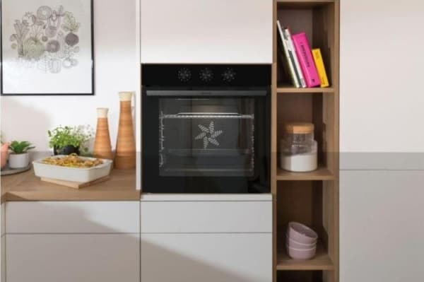 Ovn Gorenje Ovn BO6725E02BG