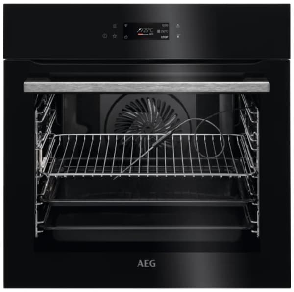 AEG 8000 AssistedCooking Innebygd ovn med pyrolytisk selvrensende