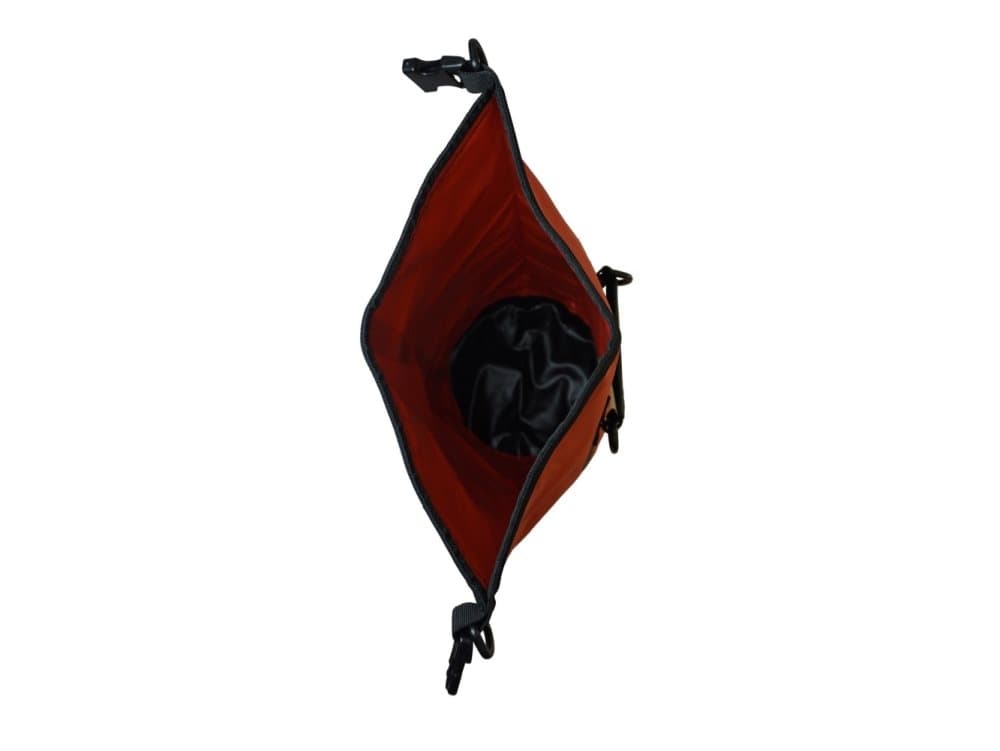 Amphibious AMPHIBIOUS BAG 20L TUBE WATERPROOF BAG RED P/N: TS-1020.03