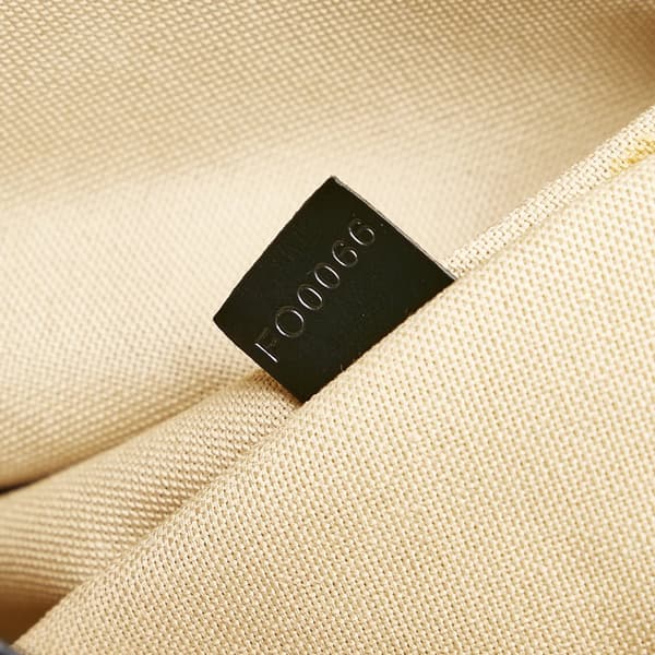 Pre-owned Louis Vuitton Grimaud Vail Blanket Red
