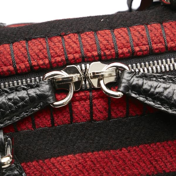 Pre-owned Louis Vuitton Grimaud Vail Blanket Red