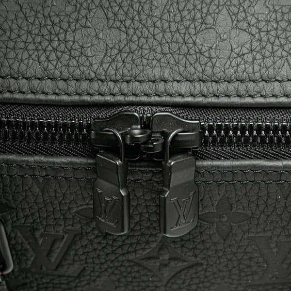 Pre-owned Louis Vuitton Monogram Taurillon Keepall Bandouliere 50 Black