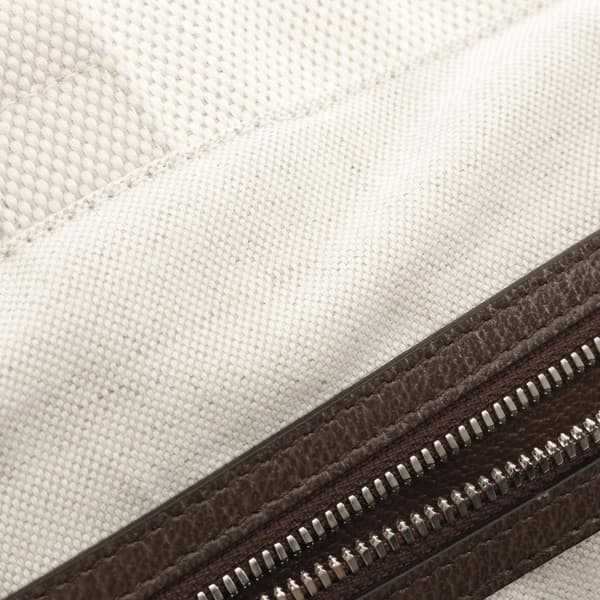 Pre-owned Gucci Canvas Web Embossed Logo Tote White
