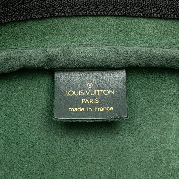 Pre-owned Louis Vuitton Taiga Kendall GM Green