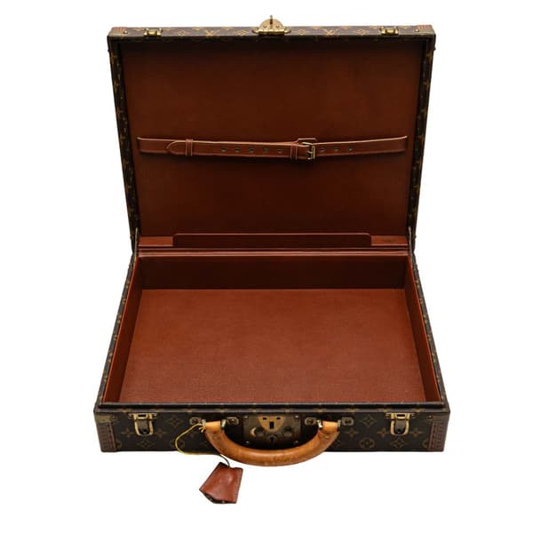 Pre-owned Louis Vuitton Monogram Super President Trunk Brown
