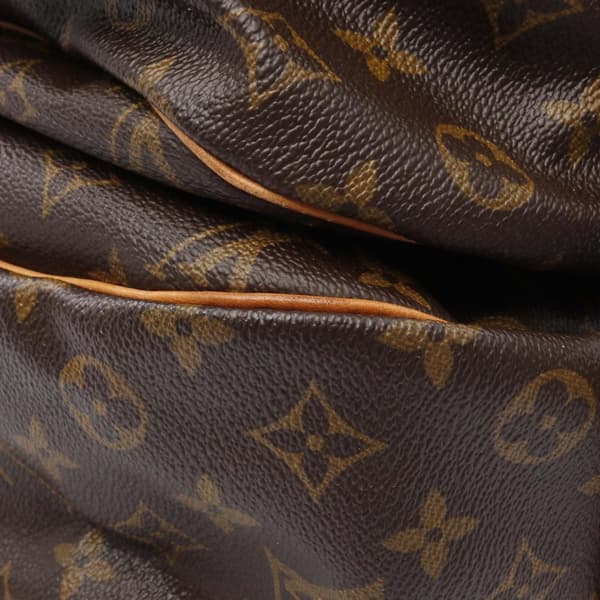 Pre-owned Louis Vuitton Monogram Saumur 43 Brown