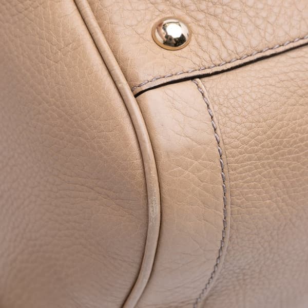 Pre-owned Gucci Pebbled Calfskin Soho Cellarius Boston Brown