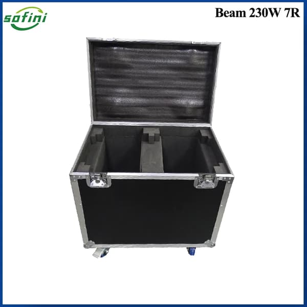 Moving Head Light, 450W strømforbrug, 540° panorering, 270° hældning,1PC flycase 2i1, Nøglemodel