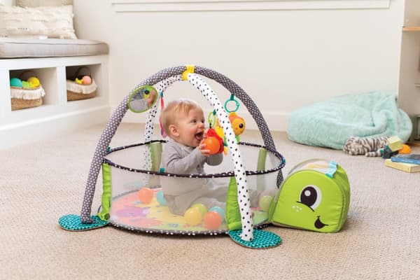 INFANTINO Grow-with-me activity gym & ball pit