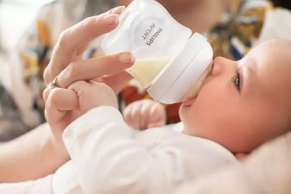 Philips Avent SCY900/01 Natural Response -tuttipullo, 125 ml
