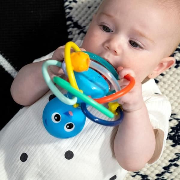 BABY EINSTEIN Ocean Explorers Opus Shake & Soothe Teethers, leksak och skallra, från födseln