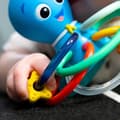 Miniatyrbild 6 av 6: BABY EINSTEIN Ocean Explorers Opus' Shake & Soothe Bitringar, Leksak och Skallra, från födseln
