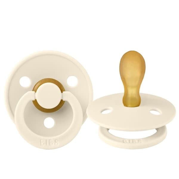 SYMMETRISK M IVORY 6m+, symmetrisk gummisut, hagesmækker