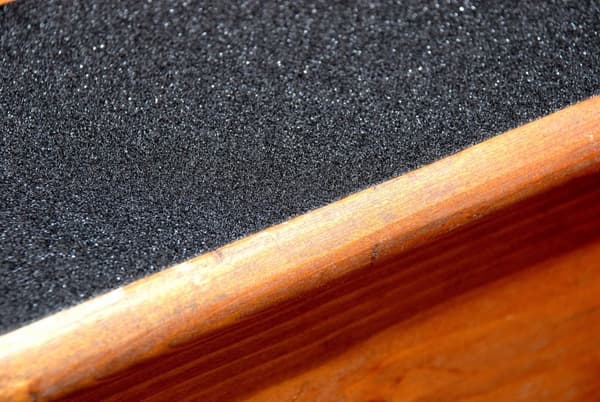 Halkfri säkerhetstejp svart 25mm/18.3m