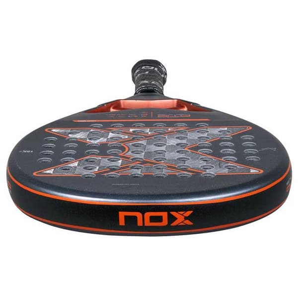 Nox At10 Genius 18kBy Agustin Tapia Padelmaila  360-375 gr