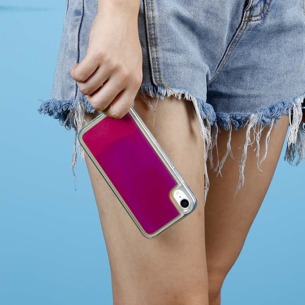 Liquid Neon Sand skal till iPhone XR - Violet