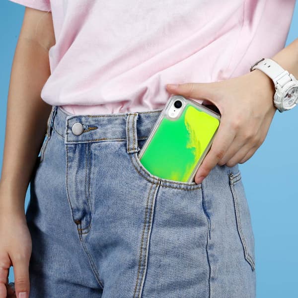 Liquid Neon Sand skal till iPhone XR - Grön