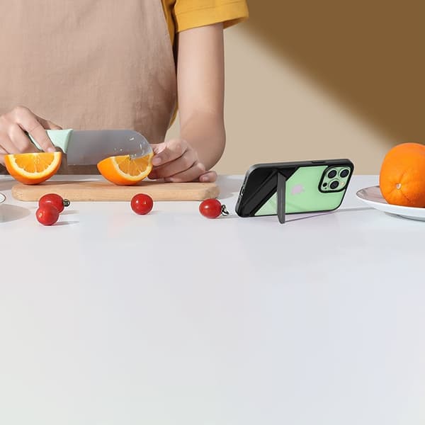 Ugreen Fusion Kickstand Skal iPhone 13 Pro - Svart
