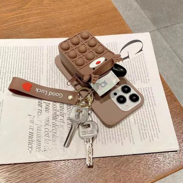Reindeer Silicone Skal iPhone 11 - Brun
