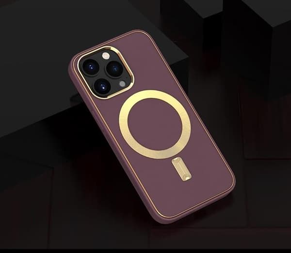 BOOM iPhone 13 Pro Skal Magsafe Läder - Plum Röd