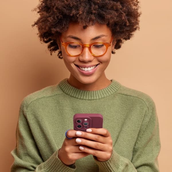 Roar Luna skal för iPhone 12 Röd