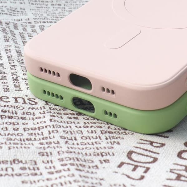 iPhone 15 Pro Max Mobilskal MagSafe Silikon - Rosa