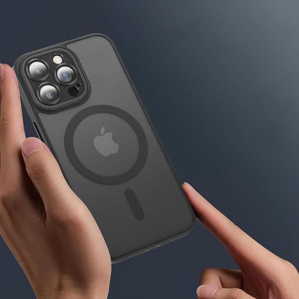 Tech-Protect iPhone 15 Mobilskal Magsafe Magmat Cam+ - Svart