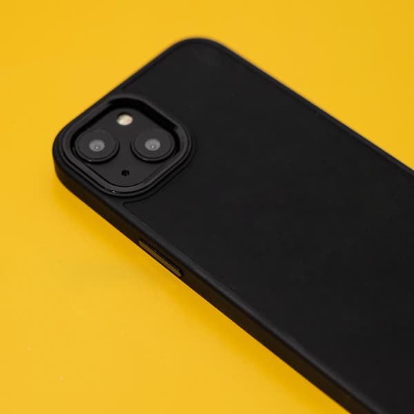 SatinSkal för iPhone XR Elegant Skydd Svart