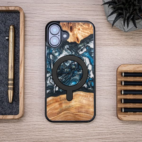 Bewood iPhone 16 Plus Mobilskal MagSafe Unique Planets Earth