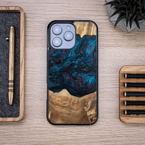 Bewood iPhone 16 Pro Max Mobilskal Unique Planets Neptune