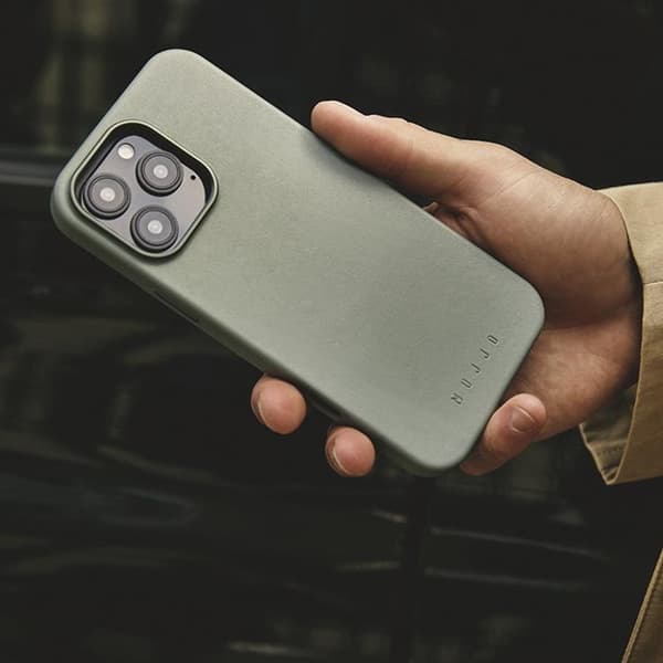 Mujjo iPhone 16 Pro Mobilskal MagSafe Läder - Grön Rök