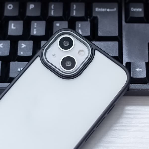 iPhone 16 Plus Mobilskal Satin Matt - Svart