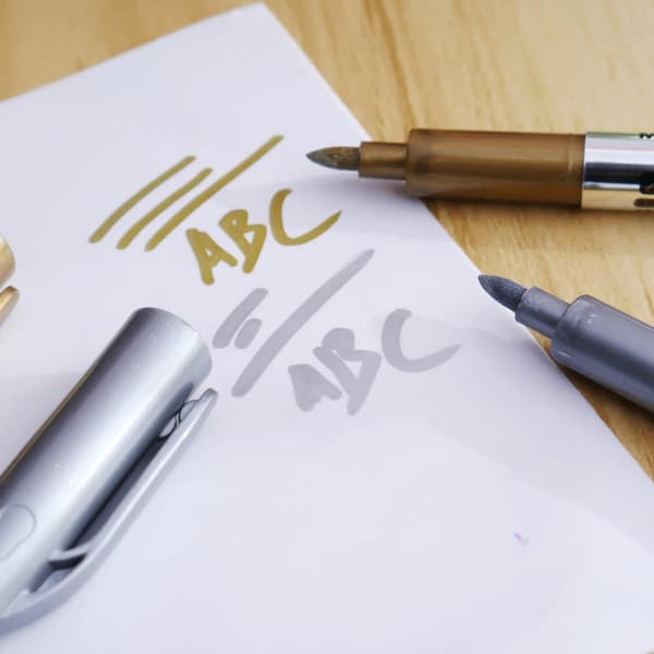 1-pack Metallic-penna, Guldpenna eller Silverpenna