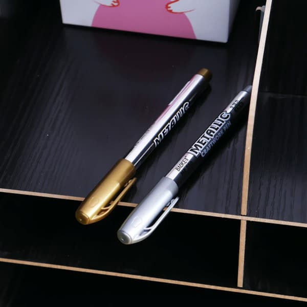 1-pack Metallic-penna, Guldpenna eller Silverpenna