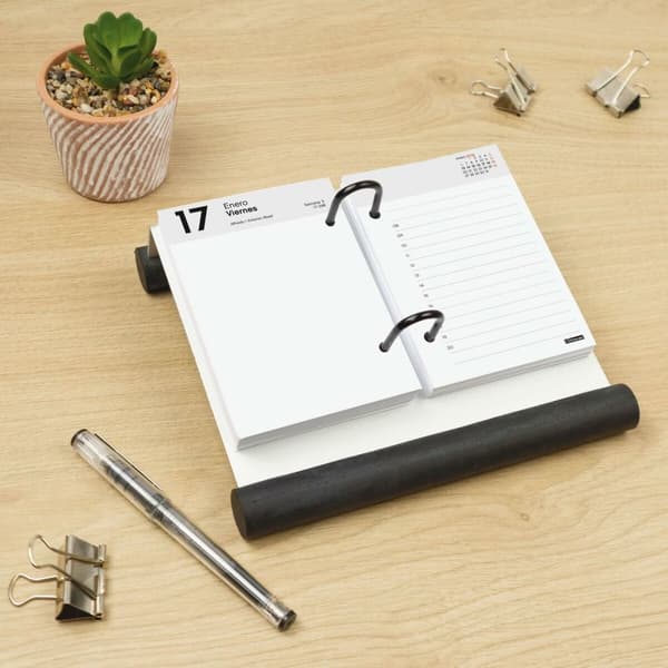Skrivebordskalender Finocam 8,5 x 12 cm 2025